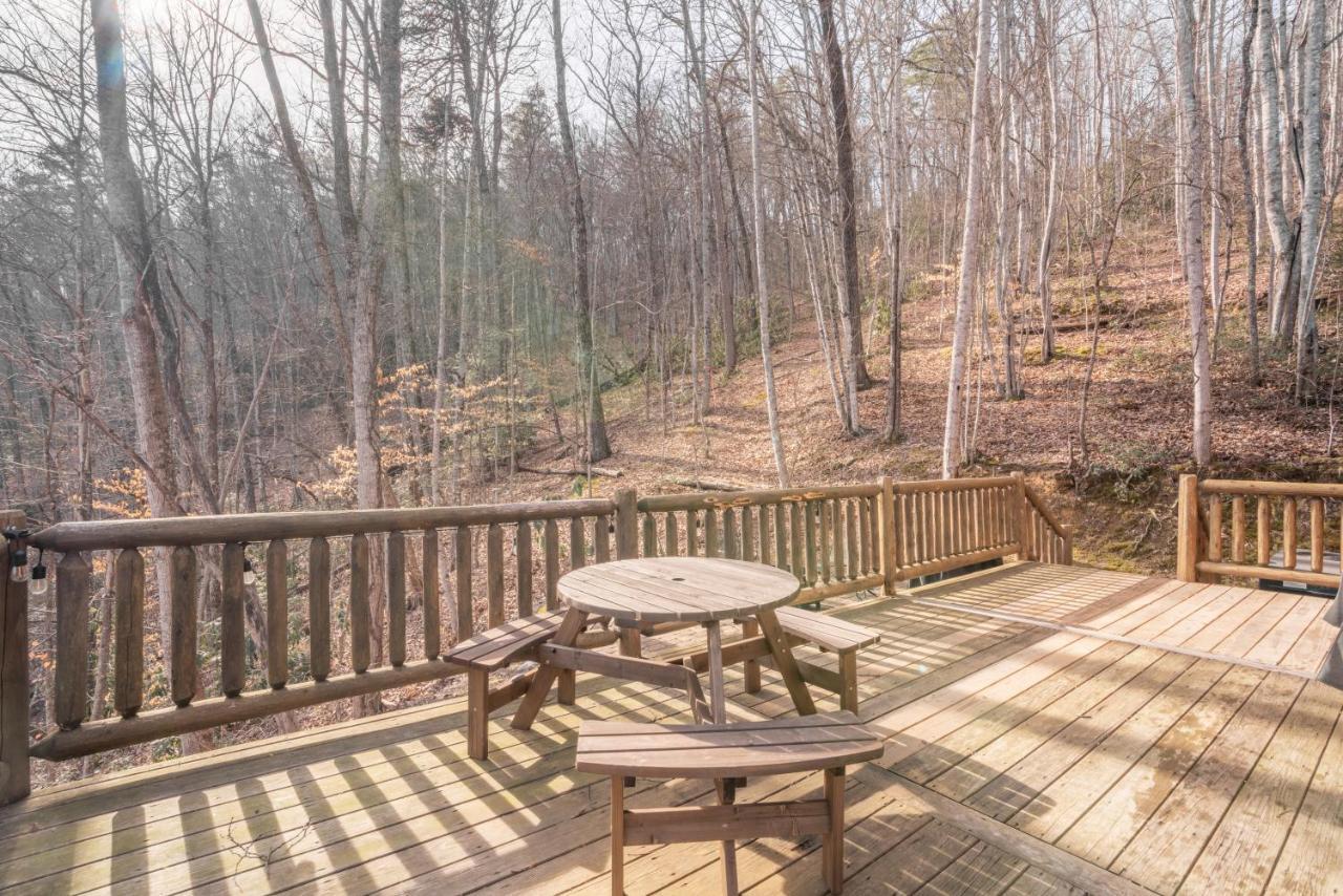 Moonshine Ridge Cabin With Hot Tub And Fire Pit Pigeon Forge Exterior foto