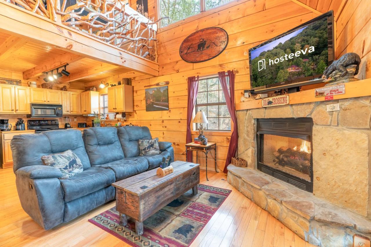 Moonshine Ridge Cabin With Hot Tub And Fire Pit Pigeon Forge Exterior foto