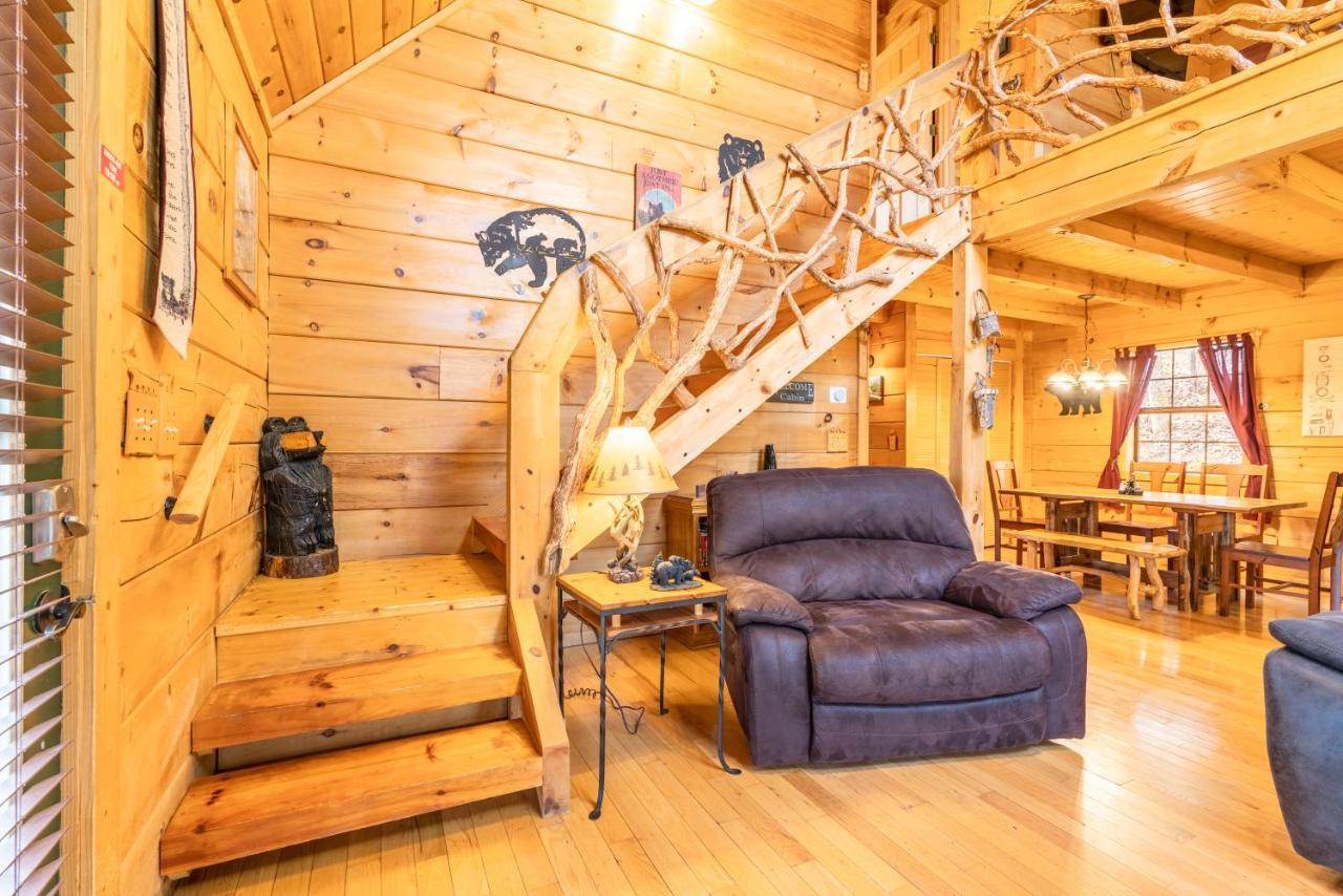 Moonshine Ridge Cabin With Hot Tub And Fire Pit Pigeon Forge Exterior foto