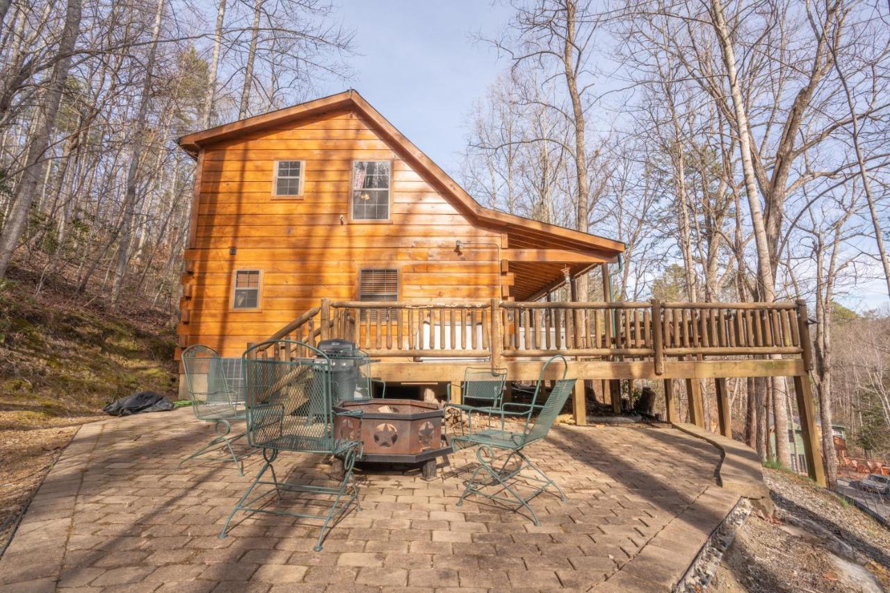 Moonshine Ridge Cabin With Hot Tub And Fire Pit Pigeon Forge Exterior foto